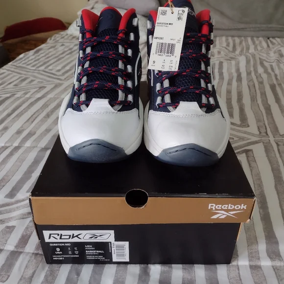 Reebok Iverson question , brand new with box - Picture 6 of 6